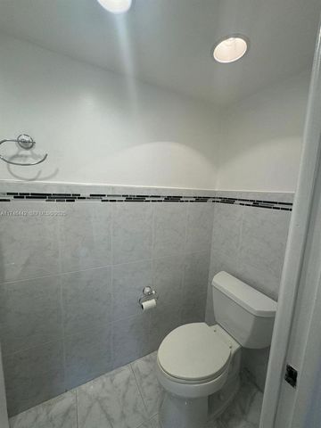 3642 NE 171st Street 306, North Miami Beach, FL 33160