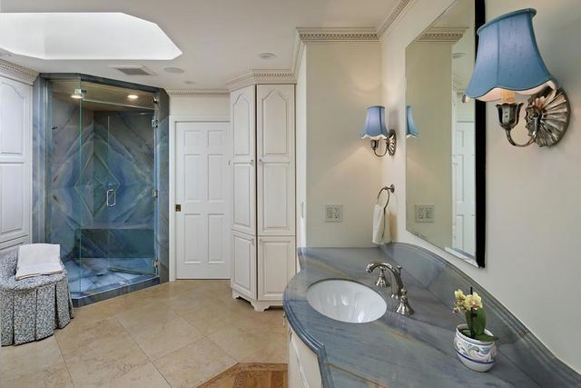 14 Susan Gale Court, Menlo Park, CA 94025