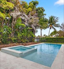 8527 LEWIS RIVER Road, Delray Beach, FL 33446