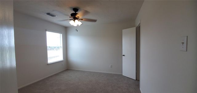 2802 Shearwater Bend Drive, Humble, TX 77396