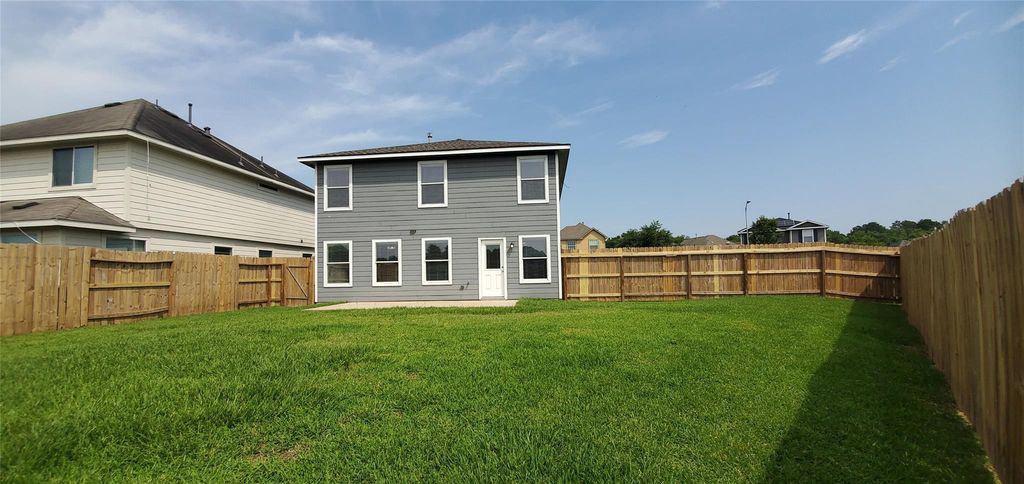 2802 Shearwater Bend Drive, Humble, TX 77396