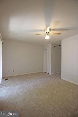 21783 BALDWIN SQ, Sterling, VA 20164