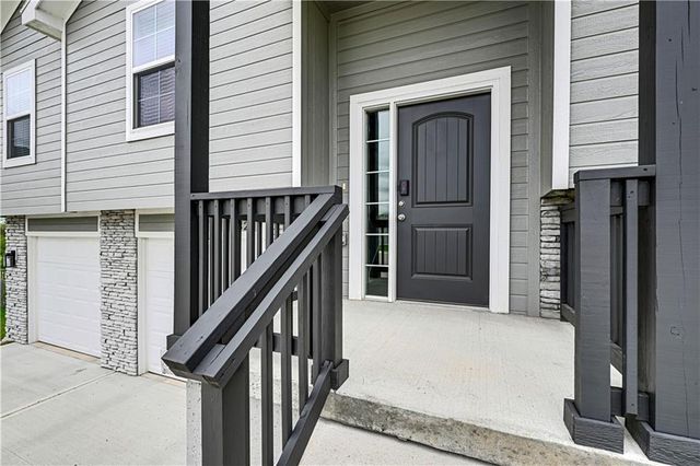 826 Shane Court, Belton, MO 64012