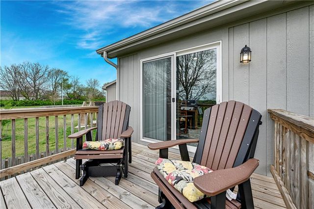 826 Shane Court, Belton, MO 64012
