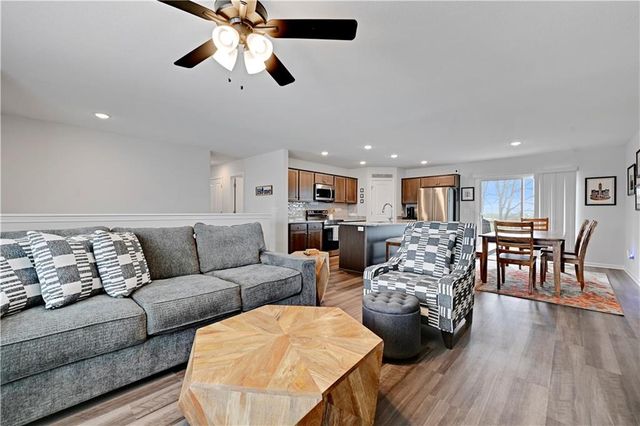 826 Shane Court, Belton, MO 64012