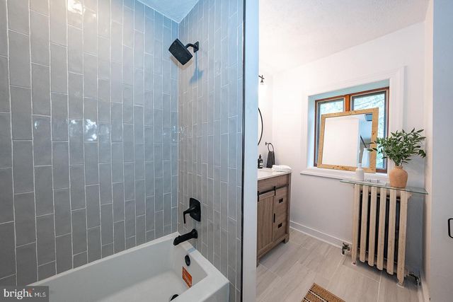 211 CONWAY AVE, Narberth, PA 19072