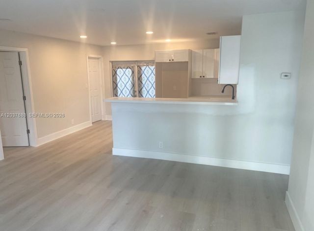 1700 SW 69th Ter, North Lauderdale, FL 33068