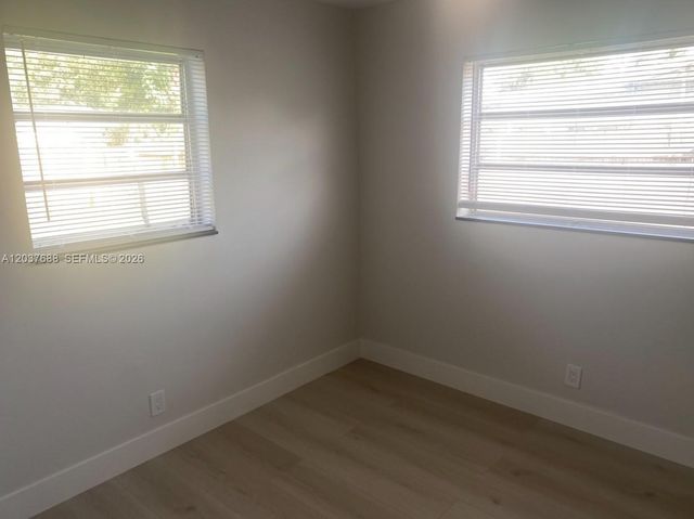 1700 SW 69th Ter, North Lauderdale, FL 33068