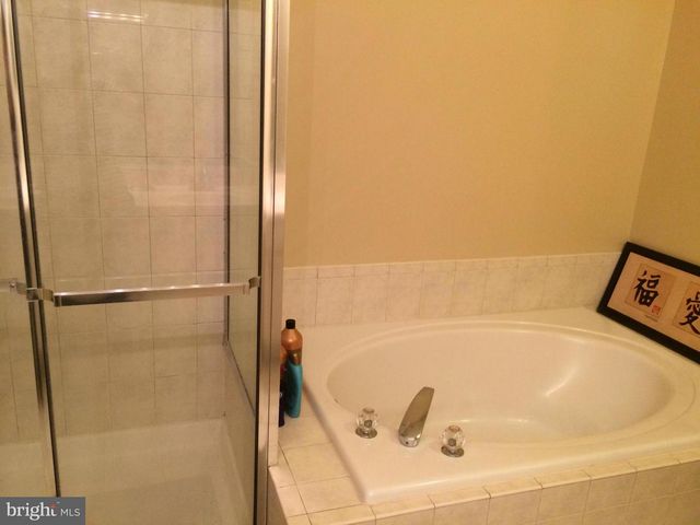 6805 OREGANO LN, Alexandria, VA 22310