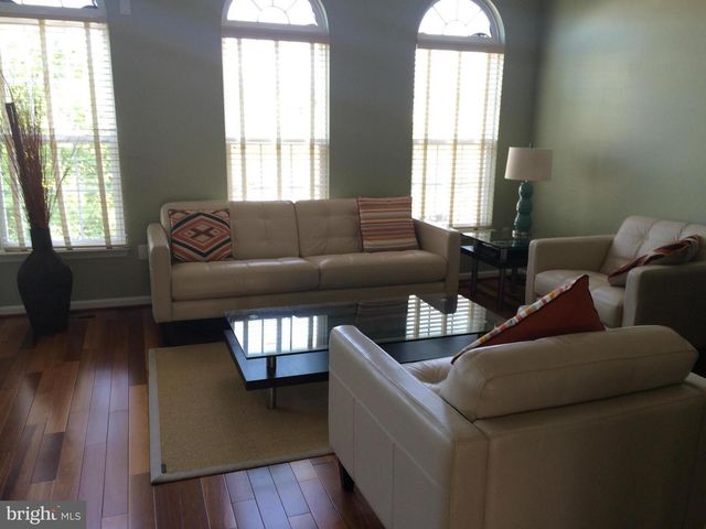 6805 OREGANO LN, Alexandria, VA 22310