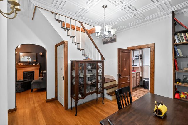 812 N Gay Street, Mount Vernon, OH 43050