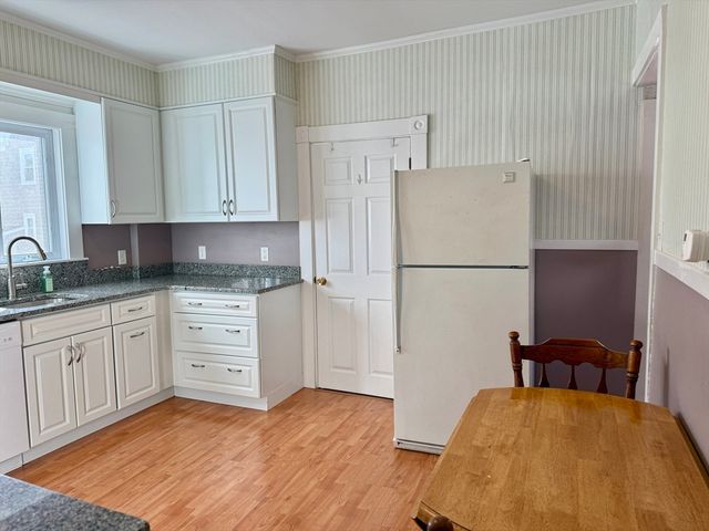 32 Priscilla St, New Bedford, MA 02740