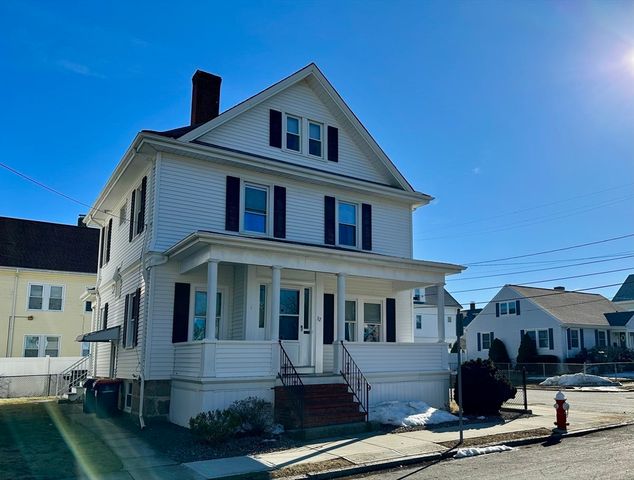 32 Priscilla St, New Bedford, MA 02740