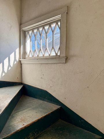 32 Priscilla St, New Bedford, MA 02740