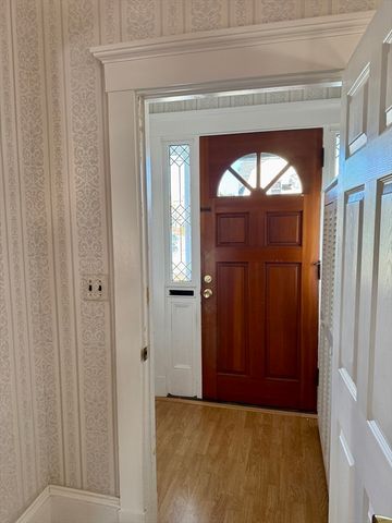 32 Priscilla St, New Bedford, MA 02740