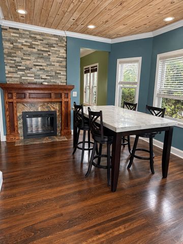 996 Walnut St, Fall River, MA 02720
