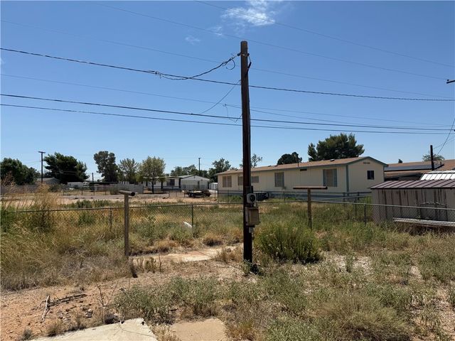 3940 E Shaeffer Avenue, Kingman, AZ 86409