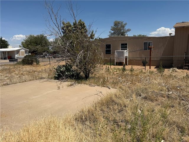 3940 E Shaeffer Avenue, Kingman, AZ 86409