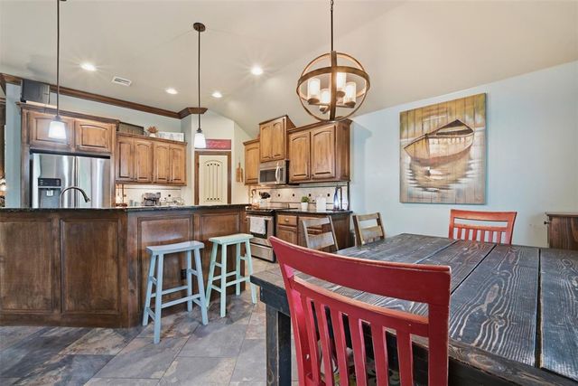 2236 Timber Ridge, Yukon, OK 73099