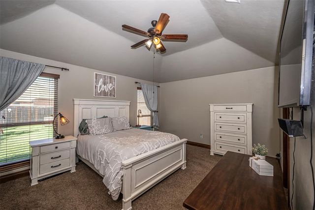 2236 Timber Ridge, Yukon, OK 73099