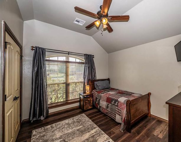 2236 Timber Ridge, Yukon, OK 73099