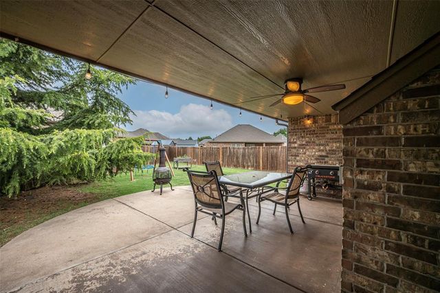 2236 Timber Ridge, Yukon, OK 73099