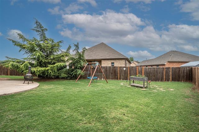 2236 Timber Ridge, Yukon, OK 73099