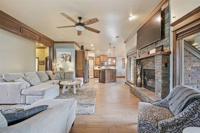 2236 Timber Ridge, Yukon, OK 73099