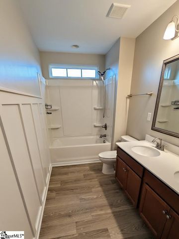 530 Beechcreek Drive, Spartanburg, SC 29303