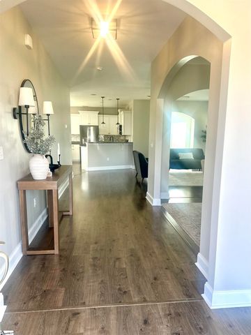 530 Beechcreek Drive, Spartanburg, SC 29303