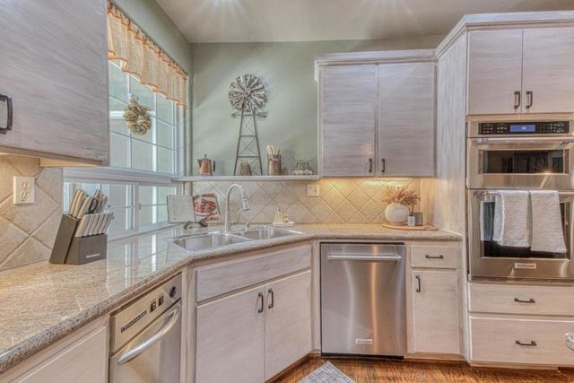 32 Crazy Horse Canyon Road, Salinas, CA 93907
