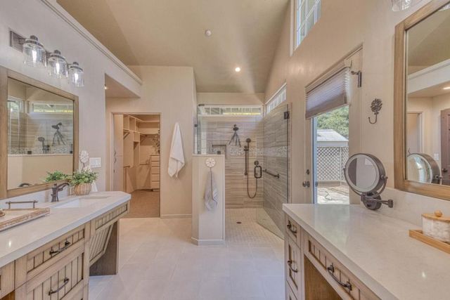 32 Crazy Horse Canyon Road, Salinas, CA 93907