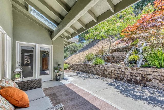 32 Crazy Horse Canyon Road, Salinas, CA 93907