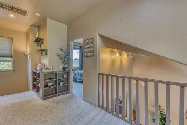 32 Crazy Horse Canyon Road, Salinas, CA 93907