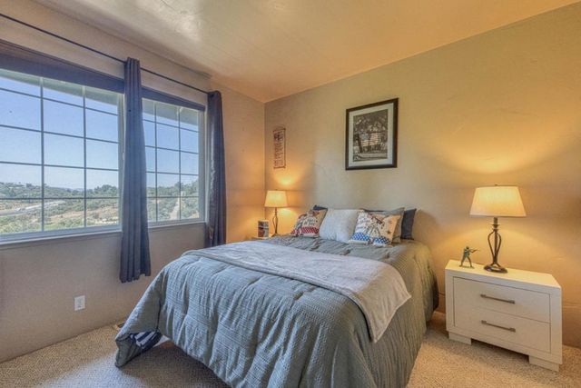 32 Crazy Horse Canyon Road, Salinas, CA 93907