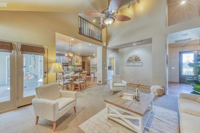 32 Crazy Horse Canyon Road, Salinas, CA 93907