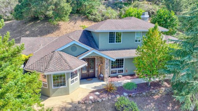 32 Crazy Horse Canyon Road, Salinas, CA 93907