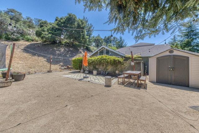 32 Crazy Horse Canyon Road, Salinas, CA 93907