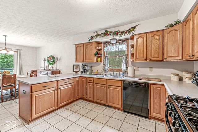 267 Poplar Grove Drive, Avon, IN 46123