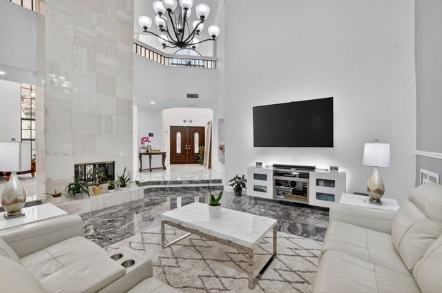 23260 Mirabella Circle N, Boca Raton, FL 33433