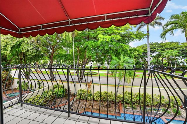 23260 Mirabella Circle N, Boca Raton, FL 33433