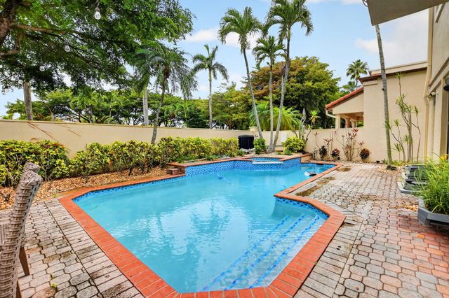 23260 Mirabella Circle N, Boca Raton, FL 33433