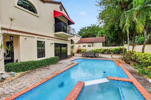 23260 Mirabella Circle N, Boca Raton, FL 33433