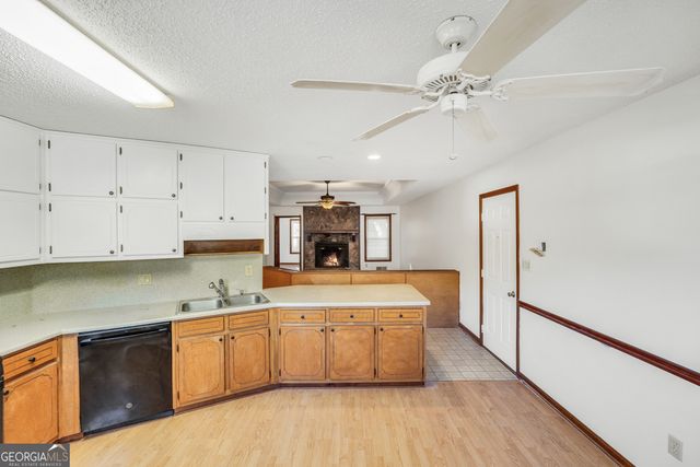 135 Springvalley Way, Stockbridge, GA 30281