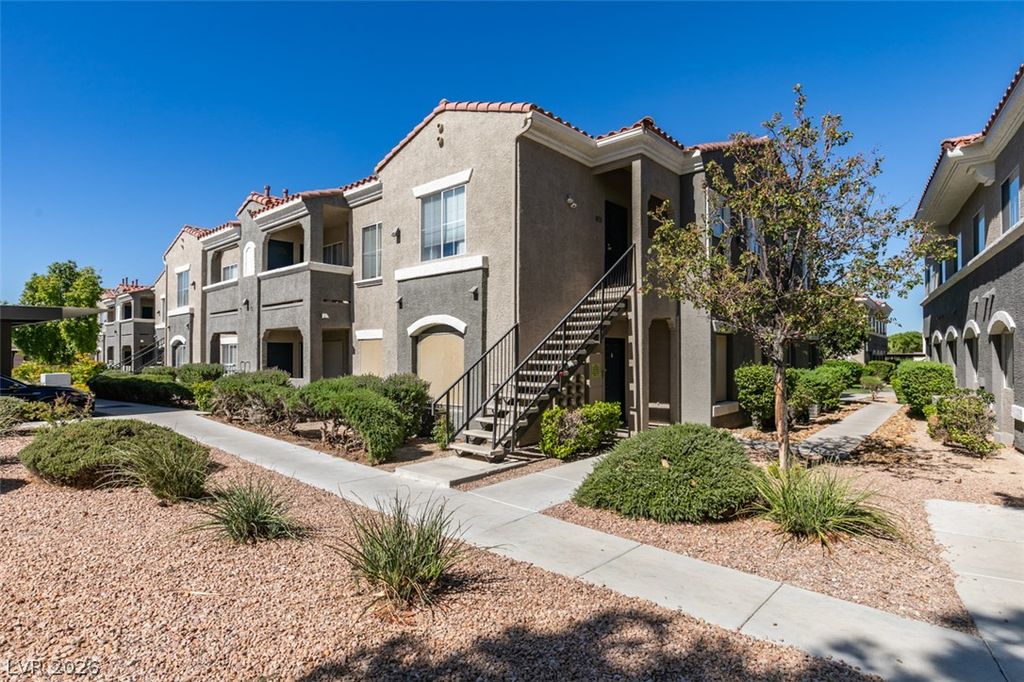 10245 South Maryland Parkway 133, Las Vegas, NV 89183 — photo 2