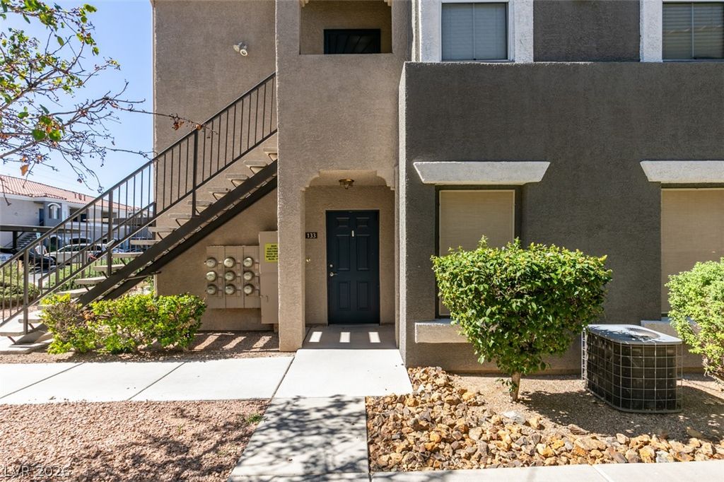 10245 South Maryland Parkway 133, Las Vegas, NV 89183 — photo 3