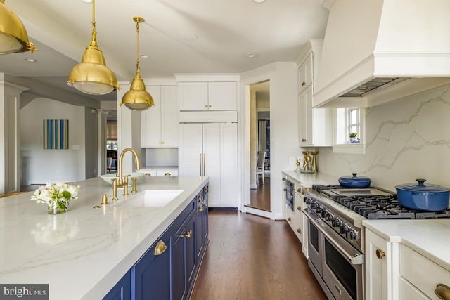 3300 NEWARK ST NW, Washington, DC 20008