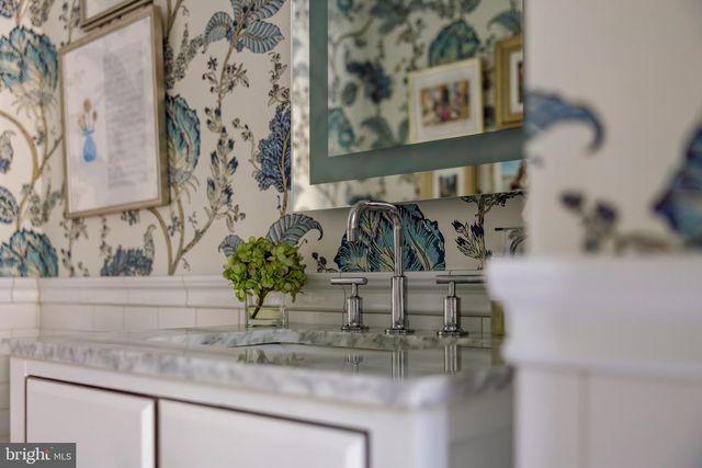 3300 NEWARK ST NW, Washington, DC 20008