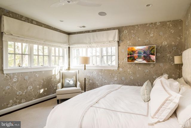 3300 NEWARK ST NW, Washington, DC 20008