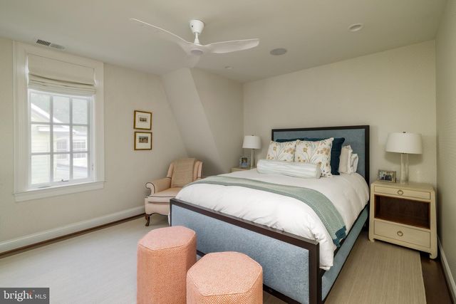 3300 NEWARK ST NW, Washington, DC 20008